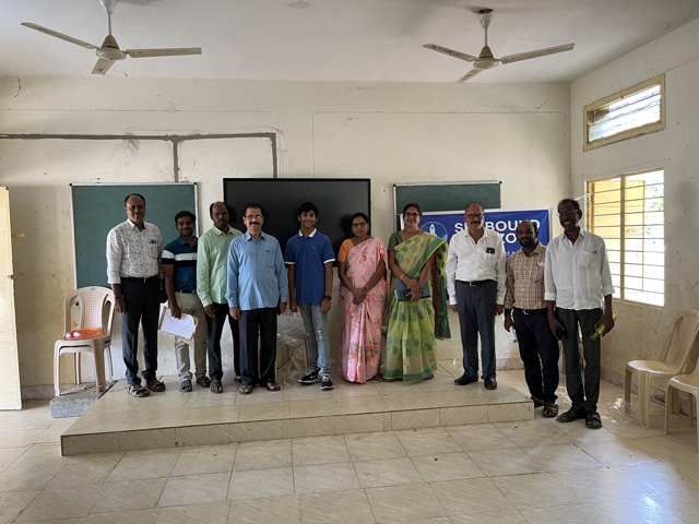 Group photo with students and teachers